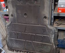 Engine cover undertray