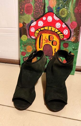 PRICE DROP Quick sale Aldo heels size 7