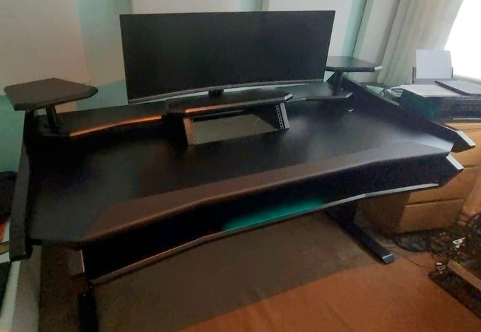 StudioDesk Enterprise Electric black