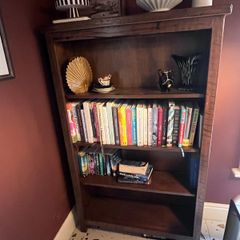 wooden cabinet / shelf