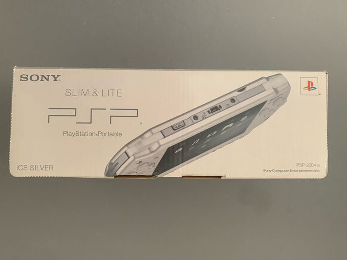 PSP 2004 Ice Silver Boxed