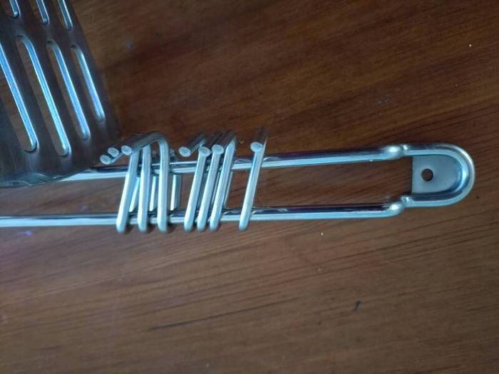 Utensil set and rail with hanging hooks