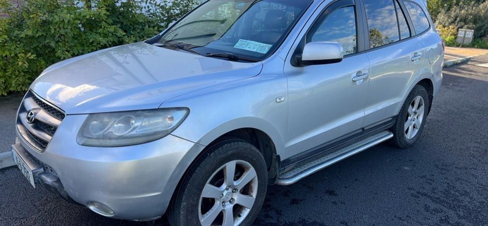 7 seater 2010 Hyundai Santa Fe NCT 06/27