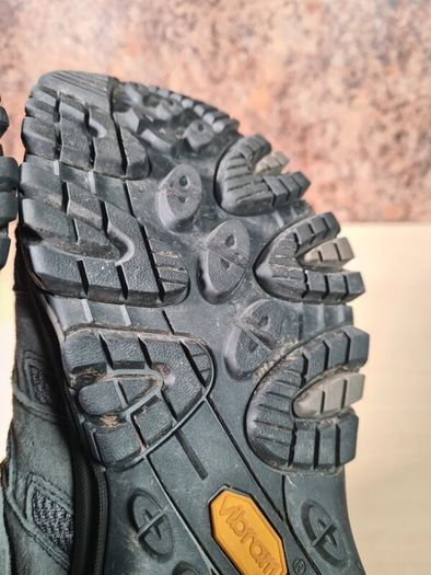 mens MERRELL MOAB 3 GTX gore-tex walking hiking shoes trainers vibram soles Size UK 10 Eu 44.5