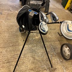 Junior left handed golf clubs