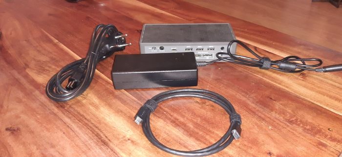Targus 190 USB-C Universal DV4K Laptop Docking Station