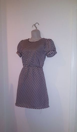 Brand New Heart Dress from Maisy size 10 in light pink and navy