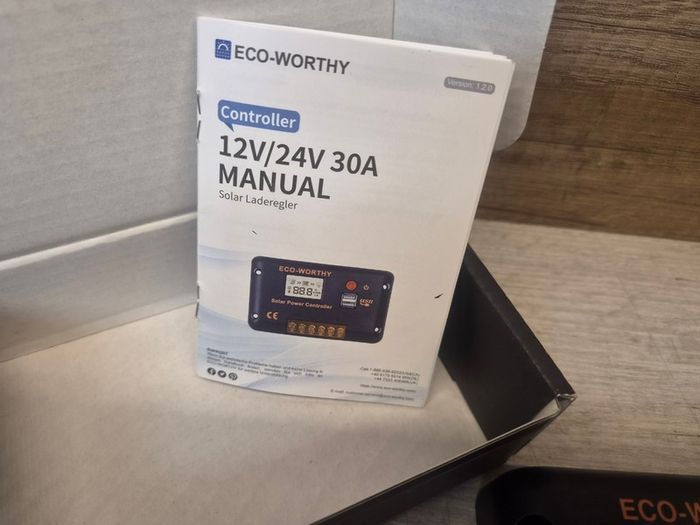 ECO-WORTHY 30A 12V/24V PWM USB Solar Panel Charge Controller