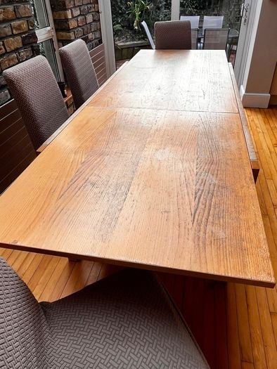 Dining table and chairs set