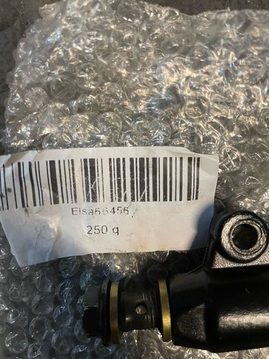 Rear brake master cylinder