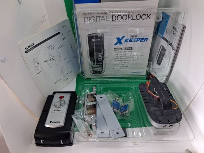 Postage - Commax Cdl-500r Digital Door Lock