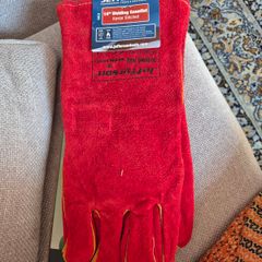 Welding gloves