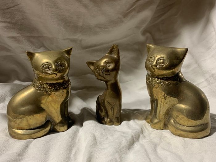 Brass cat set
