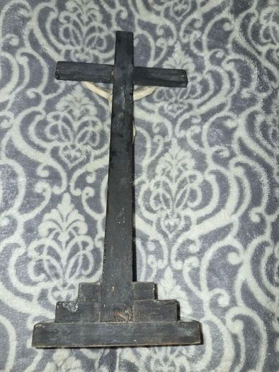 19th-century or early 20th-century antique crucifix,