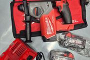Milwaukee M18FH Fuel Sds-plus Hammer Drill Kit