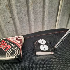 Odyssey 2 ball 10 putter.