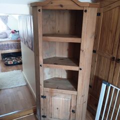 Mexican pine corner unit
