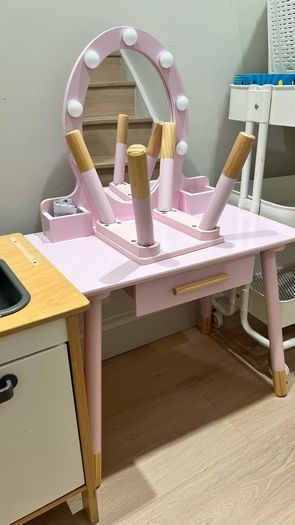 kids playroom toys (doll house, vanity & kitchen)