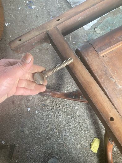 Victorian table base / legs
