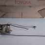Toyota Carina R/H Door Lock. Image 2