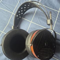 Monolith M1060 Planar Magnetic Headphones
