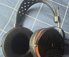 Monolith M1060 Planar Magnetic Headphones