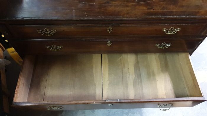 Georgian Bureau
