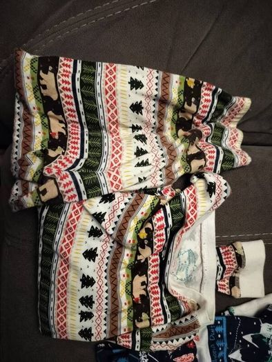 3 x Pairs Leigh willow tucker Christmas  pyjamas 9-10