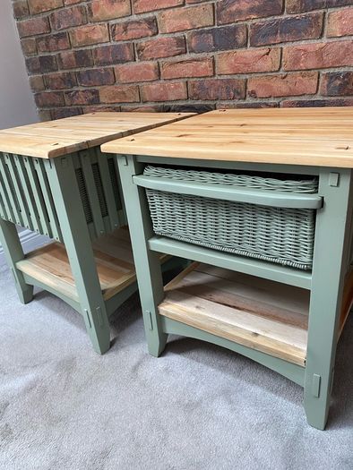 Bedside lockers / tables / lamp tables
