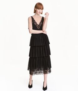 H&M Black Lace V-neck Tiered Pleated Dress