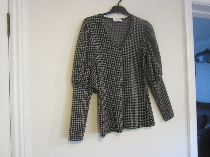 Savida size small