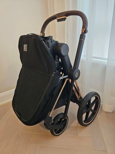 Cybex Priam Lux travel system
