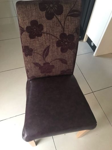 Solid granite table for sales as good as new cream and beige in colour and 6 chairs