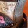Black and pink roller blades Image 3