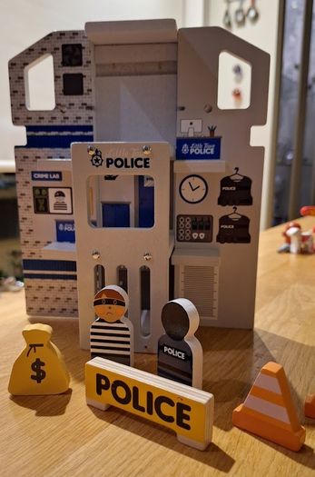 Little Town 2 in 1 Wooden Police Vehicle and Police Station