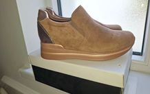 Ladies shoes