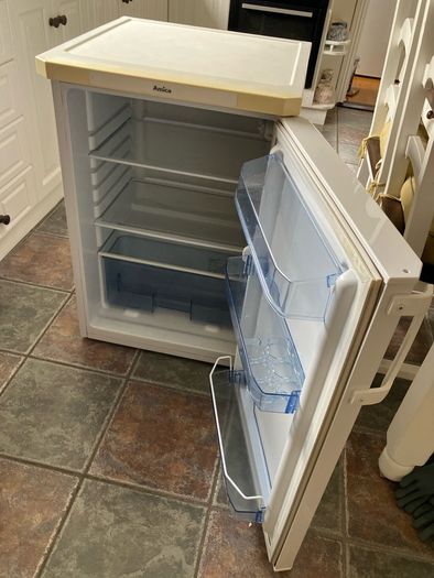 Under counter fridge