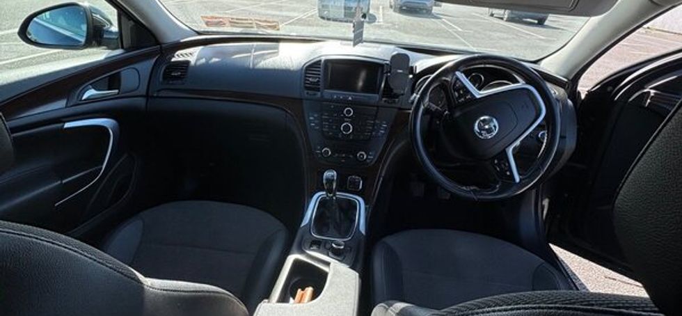 Vauxhall Insignia 2011