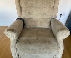 Electric reclining chair