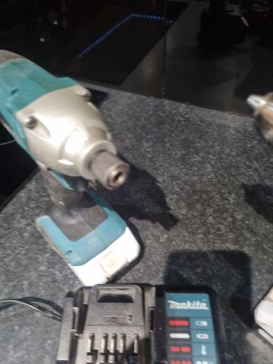 makita  drillset works perfect