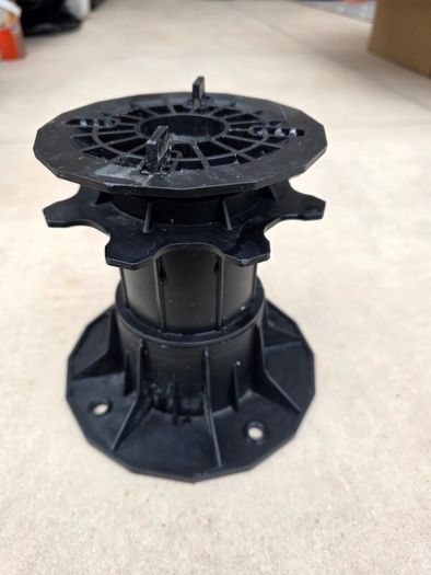 Adjustable Pedestal Supports for Vented Terraces, patio pavers, 150 - 230 mm