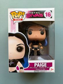 Funko Pop - Paige 16 - WWE Wrestling Total Divas - Vinyl Action Figure Vaulted