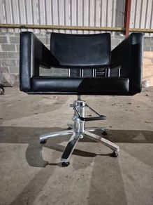 Salon Chair