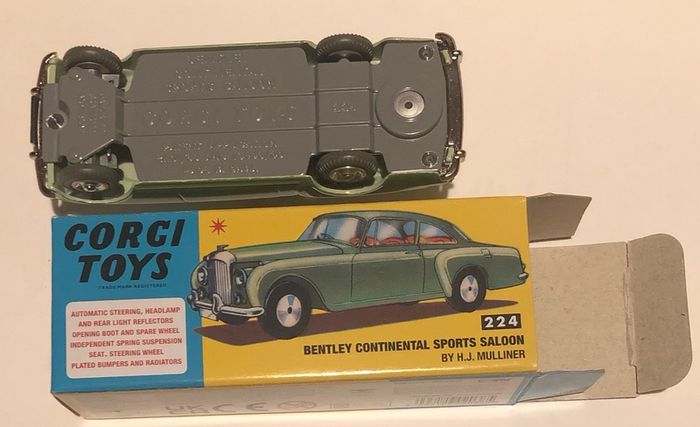 Corgi Toys 1/43 Porsche Carrera 6 & Bentley Continental Sports