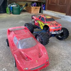 Traxxas Nitro RC Cars with Controllers Job Lot Untested