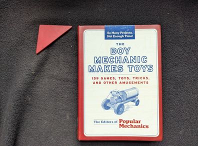 B00K_Boy Mechanic Makes Toys