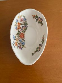 Aynsley cottage  garden advacado serving dish