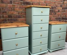 Tallboy chest and bedside lockers