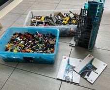 Massive job lot of loose Lego parts and partially complete sets