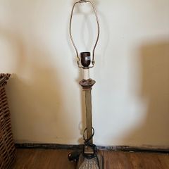 Table lamp